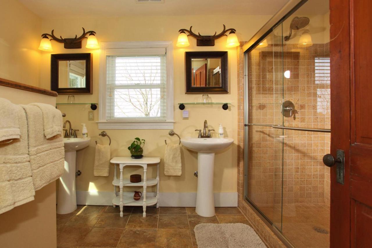 The Inn At Tabbs Creek Port Haywood Экстерьер фото